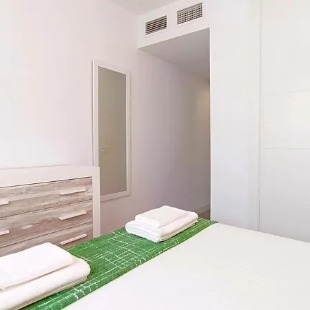Piso Nuevo La Princesa Centro Y Playa * Malaga
